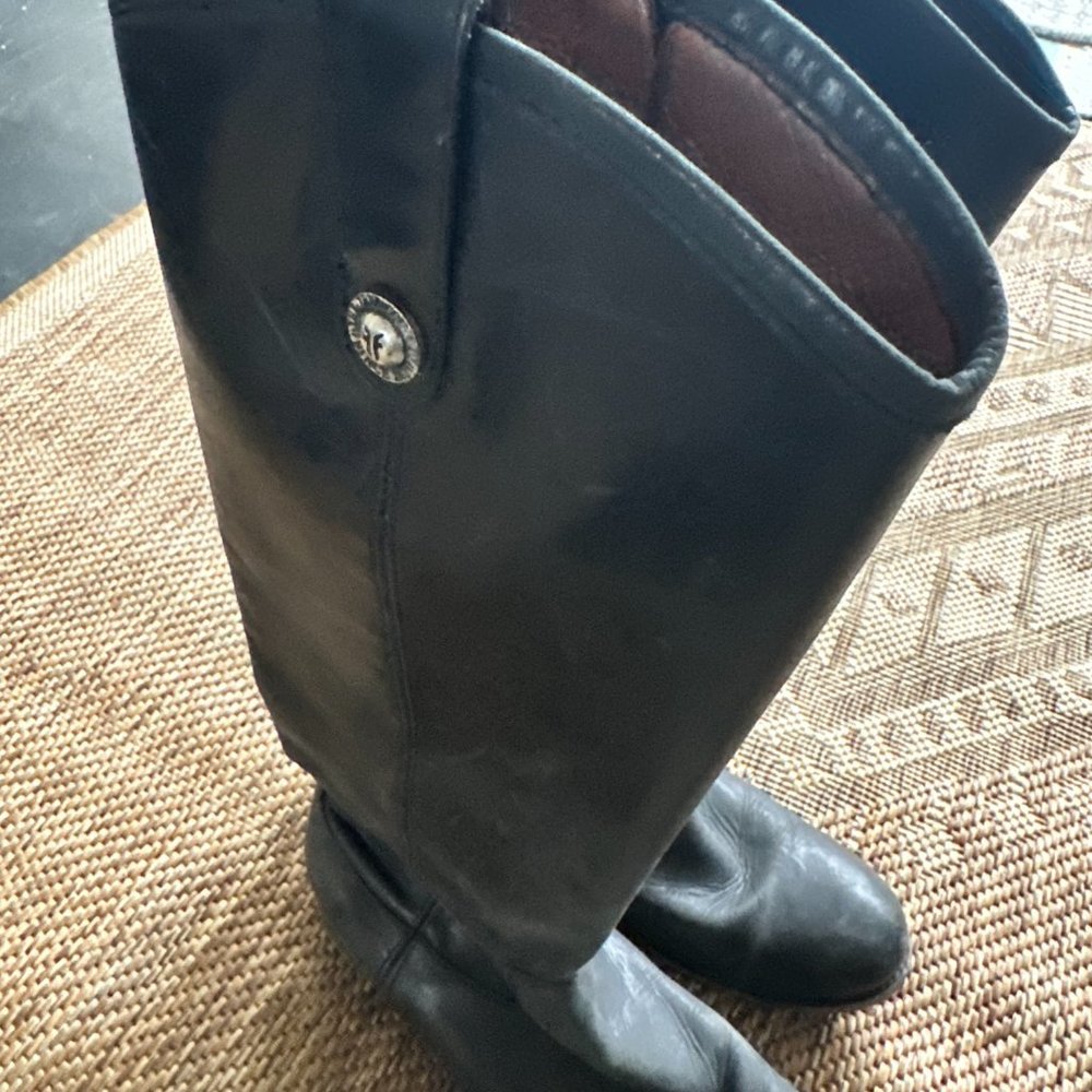 black leather FRYE Tall Riding Boots with side zipper, 7 - Picture 8 of 16